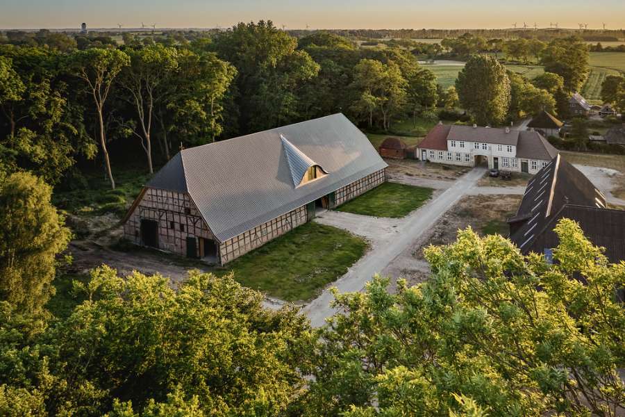 Beautiful roof construction comes to life with rib sheets, Gut Godderstorf, 23779 Neukirchen, Germany